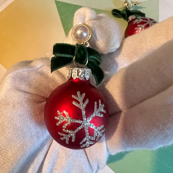 BaubleBar Christmas Velvet Ribbon Bow ornament Dangle Earrings NEW - Picture 2 of 4
